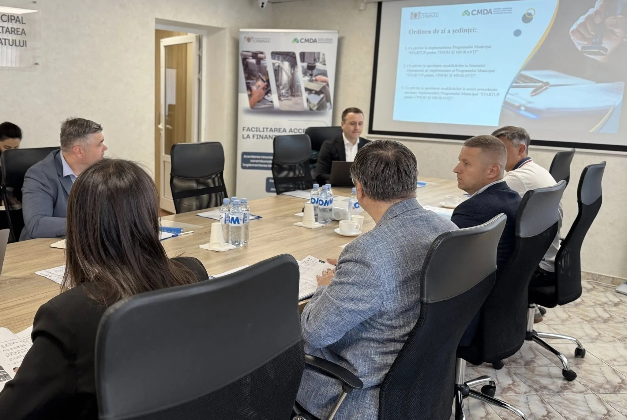 Programul „STARTUP pentru TINERI ȘI MIGRANȚI” devine mai accesibil și mai flexibil: granturi majorate și criterii extinse pentru antreprenori